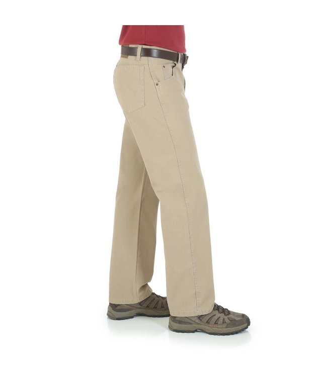 Wrangler Men's Rugged Wear® Relaxed Fit Mid Rise Jean 31000GK