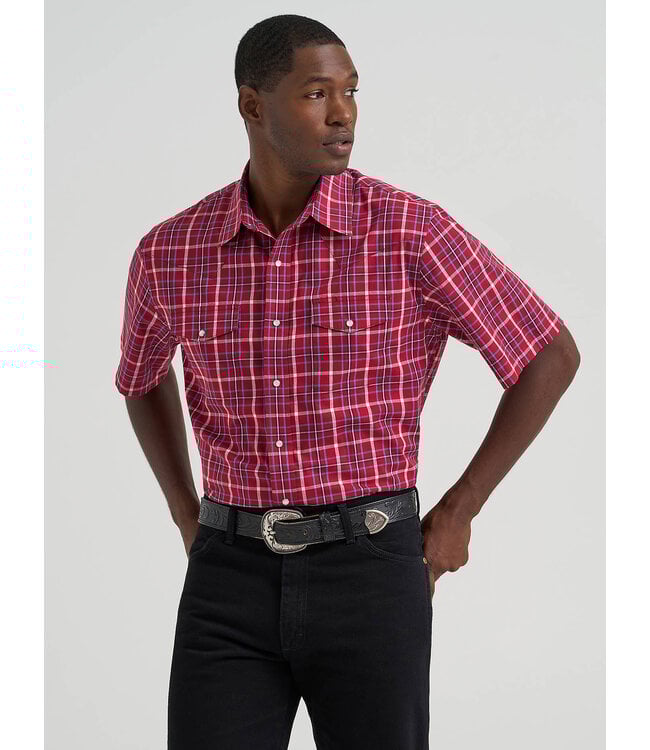 Wrangler Men's Wrinkle Resist Short-Sleeve Western Snap Plaid Shirt 112374878