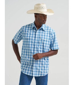 Wrangler Men's Wrinkle Resist Short-Sleeve Western Snap Plaid Shirt 112374834