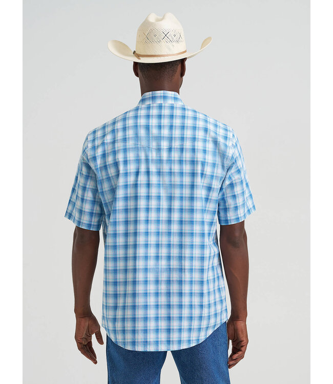 Wrangler Men's Wrinkle Resist Short-Sleeve Western Snap Plaid Shirt 112374834