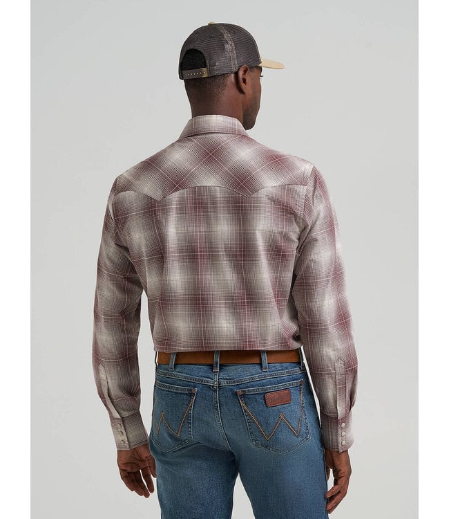 Wrangler Men's Retro Long-Sleeve Sawtooth Snap Pocket Western Shirt 112374733