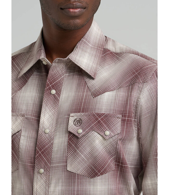 Wrangler Men's Retro Long-Sleeve Sawtooth Snap Pocket Western Shirt 112374733