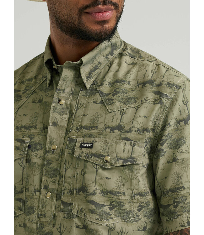 Wrangler Men's All Terrain Gear Print Performance Shirt 112375130