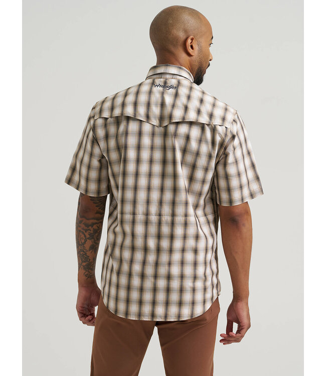 Wrangler  Men's All Terrain Gear Print Performance Shirt 112375132