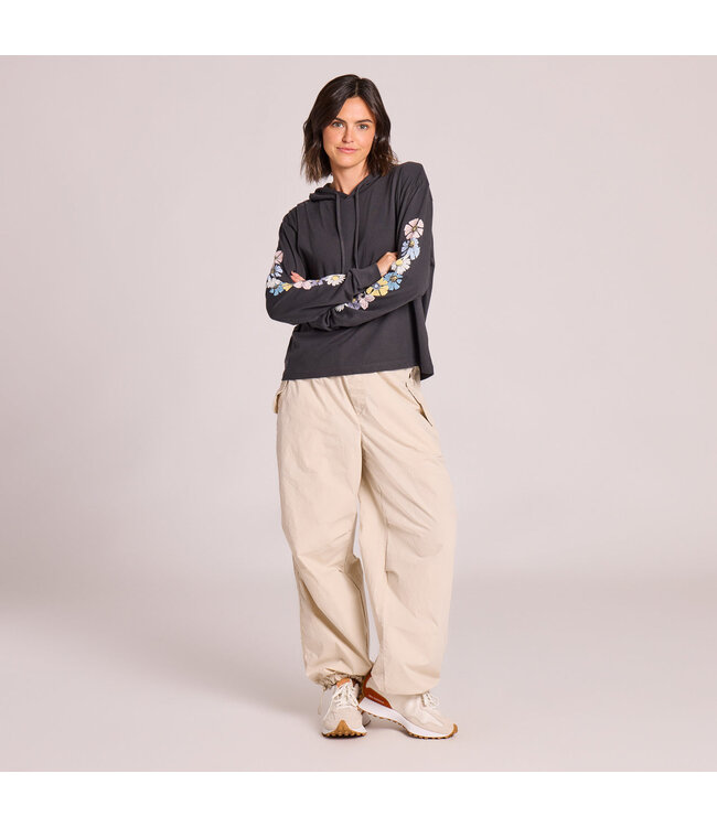 Life Is Good Women's Detailed Row of Wildflowers Crusher Boxy Hoodie 153769