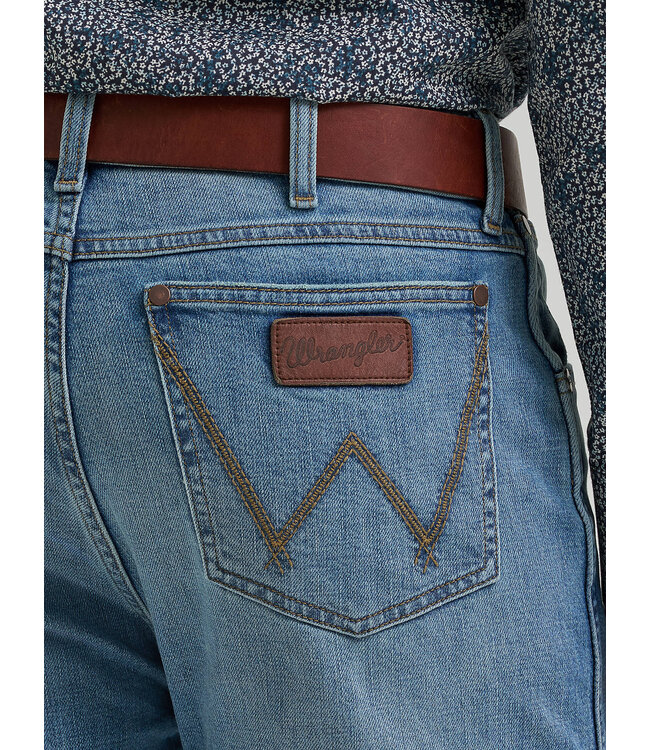 Wrangler Men's Wrangler Retro Slim Fit Straight Leg Jean 112381601