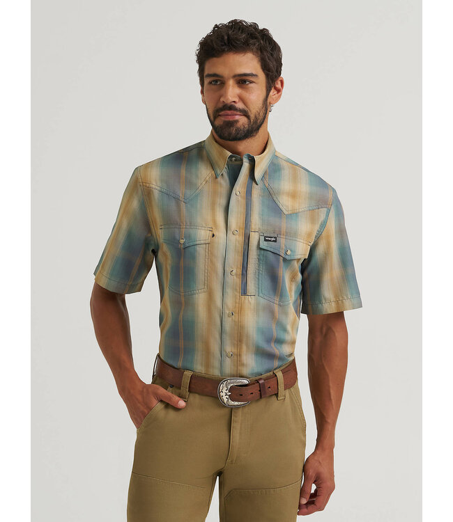 Wrangler Men's All Terrain Gear Performance Plaid Shirt 112382381