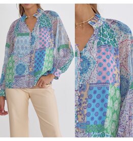 https://cdn.shoplightspeed.com/shops/607277/files/61083289/262x276x2/mixed-paisley-button-down-top-blue.jpg