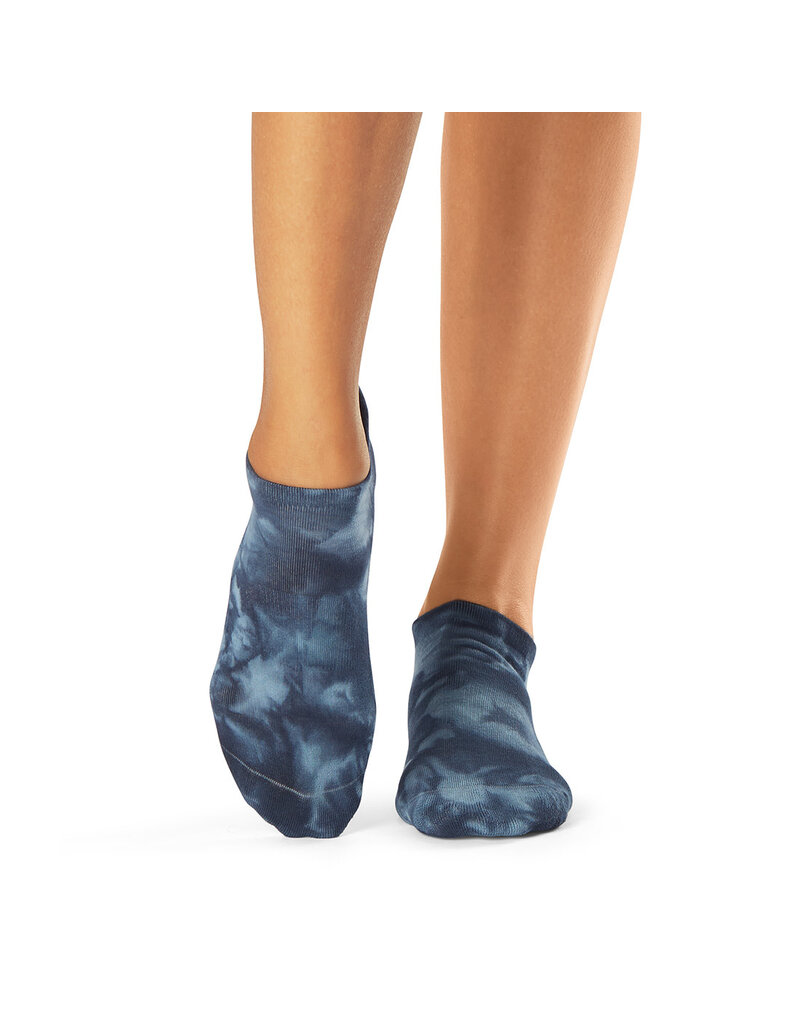 Tavi Savvy Grip Socks Sky Tie Dye - Alexandrite Active & Golf Wear