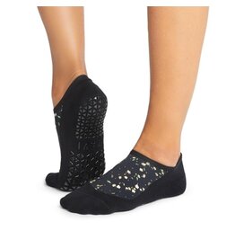 Thirty Three Threads Tavi Grip Maddie Ebony Flourish Small