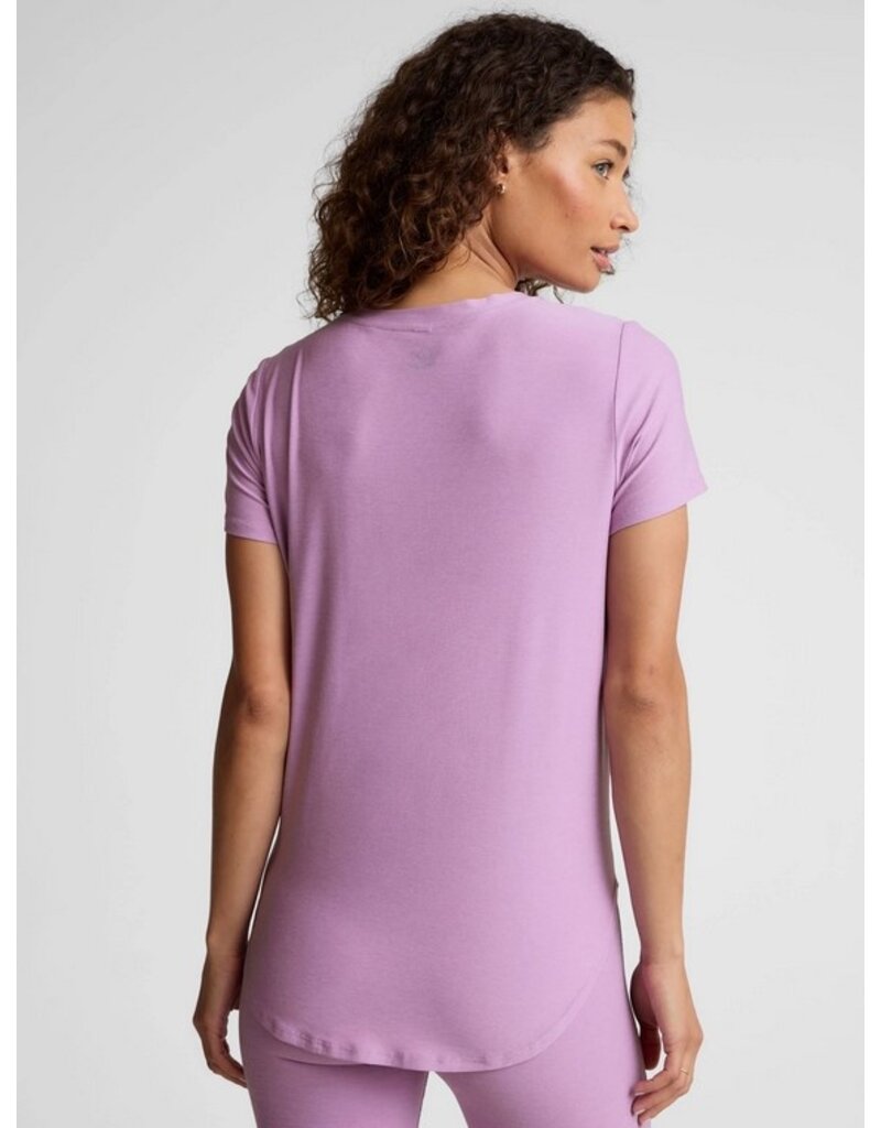 Beyond Yoga Beyond Yoga Featherweight On the Down Low Tee Lilac Petal Heather