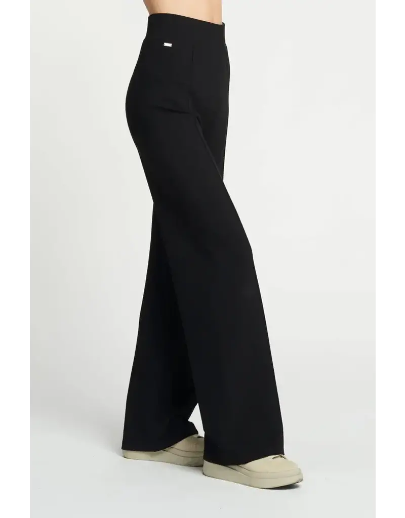 Lune Lune Forest Essentiel Pintuck Flare Pants Black