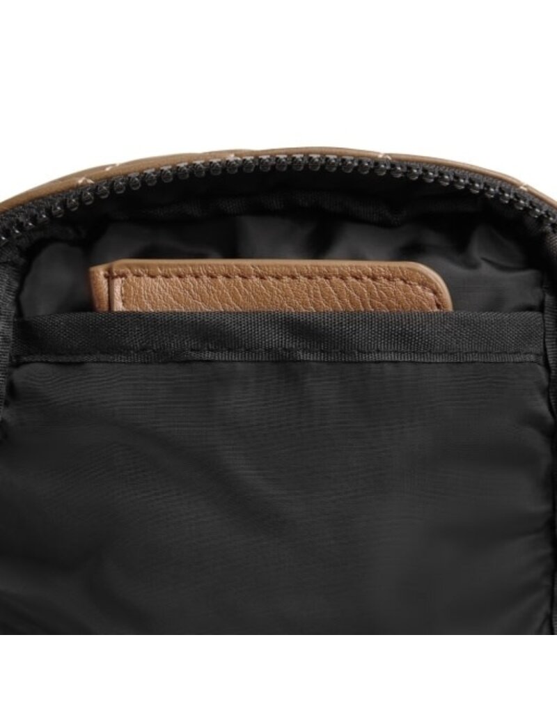 Vooray Vooray Core Crossbody Quilted Tan