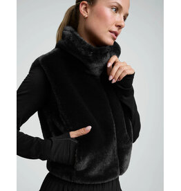 Beyond Yoga Beyond Yoga On the List Faux Fur Vest Black