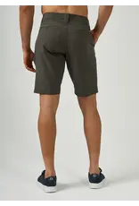 7 Diamonds 7 Diamonds Momentum Hybrid Short Olive
