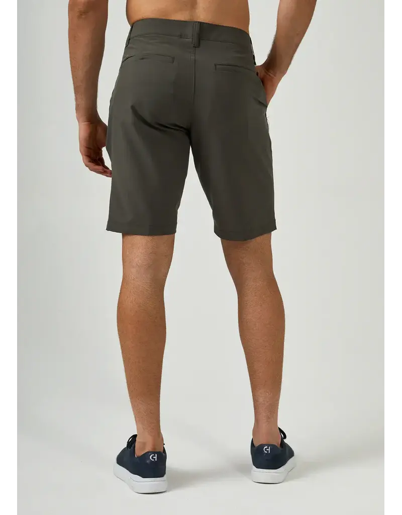 7 Diamonds 7Diamonds Momentum Hybrid Short Olive