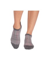 Thirty Three Threads Tavi Grip Savvy Classical Small