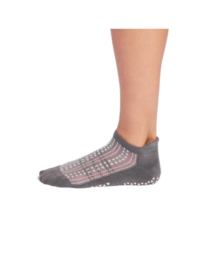 Thirty Three Threads Tavi Grip Savvy Classical Medium