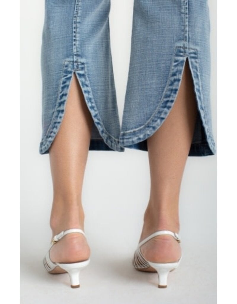 Liverpool Los Angeles Liverpool Gia Glider Crop Flare with Tulip Back Slit