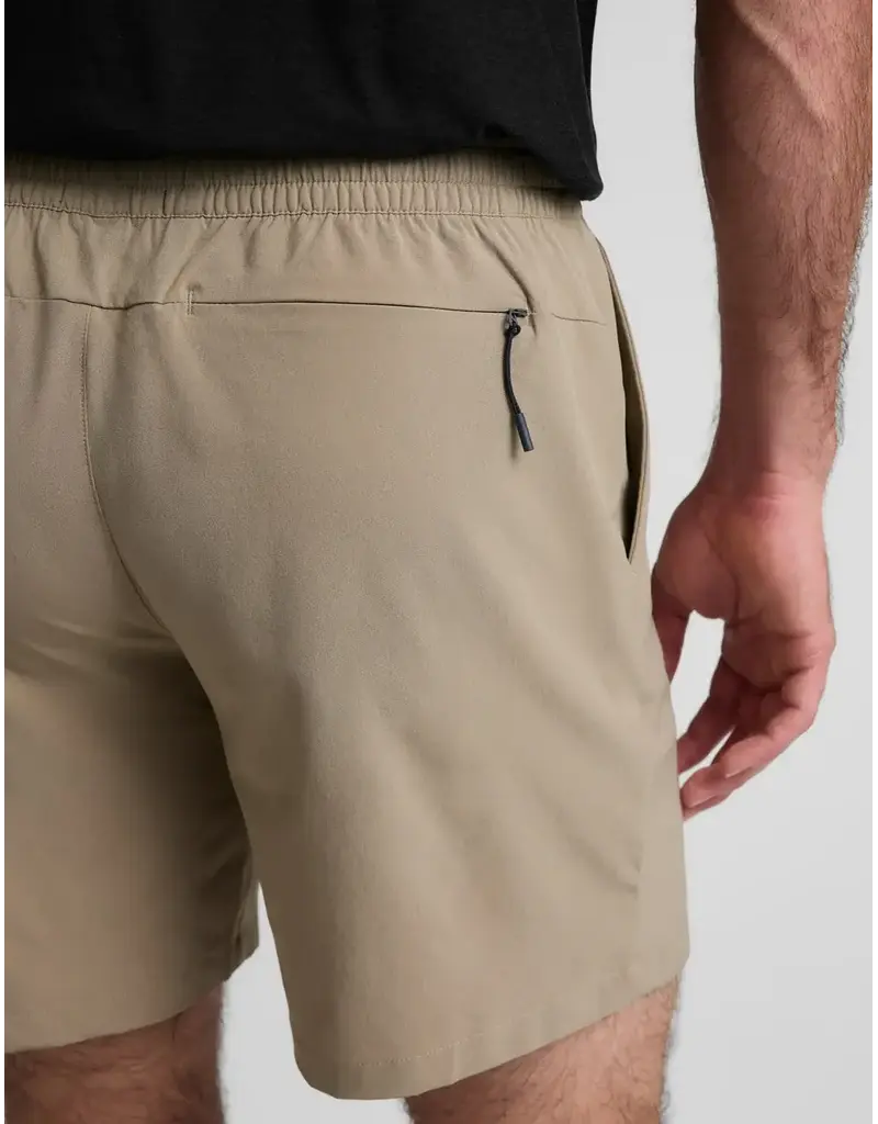 Beyond Yoga Beyond Yoga Pivotal 2.0 7" Short Mushroom