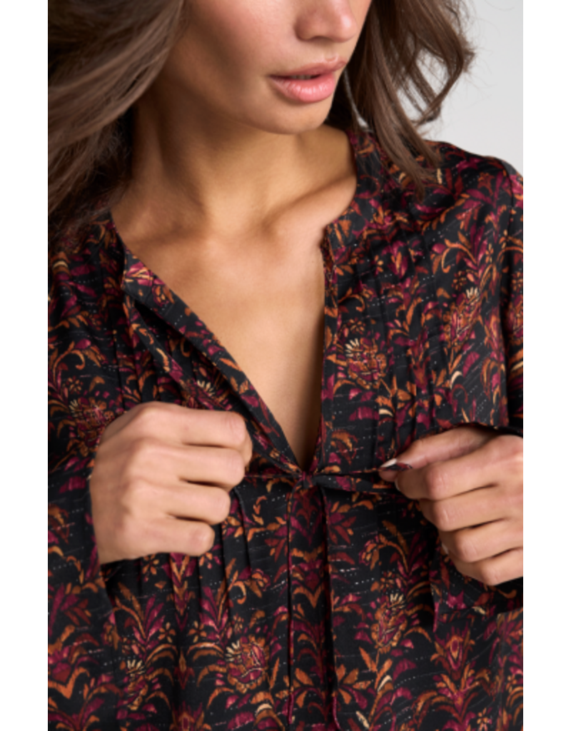 Liverpool Los Angeles Liverpool Long Sleeve Band Collar Woven Top with Pintuck Detail