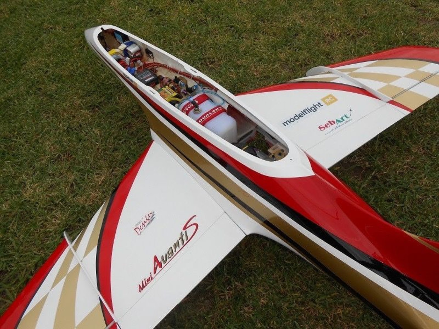avanti rc plane