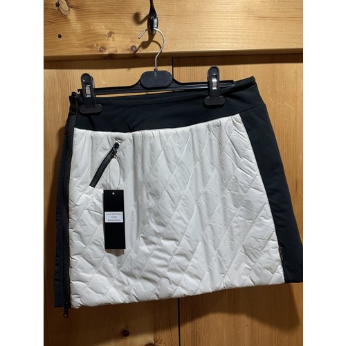 OHSHO Ohsho Lucia Reversible Sportive Skirt (20/21) Stone/Sable OHSHO Ohsho Lucia Reversible Sportive Skirt (20/21) Stone/Sable