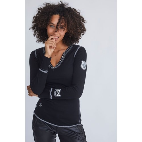 ALP-N-ROCK Alp-N-Rock Madeline Henley Shirt (20/21) Black-Blk ALP-N-ROCK Alp-N-Rock Madeline Henley Shirt (20/21) Black-Blk