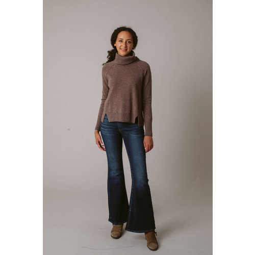 Krimson Klover Krimson Klover Esme Turtleneck Cortado (21/22) Krimson Klover Krimson Klover Esme Turtleneck Cortado (21/22)