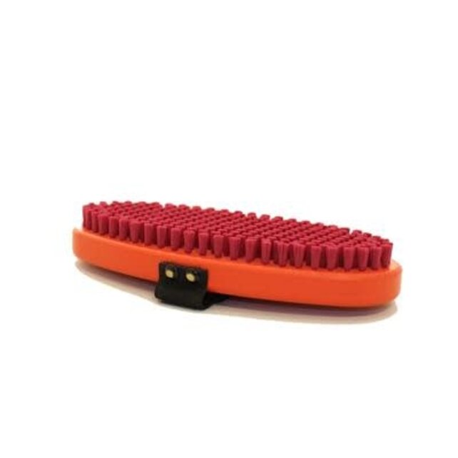 Swix Oval Fine Red Nylon Brush (25/26)