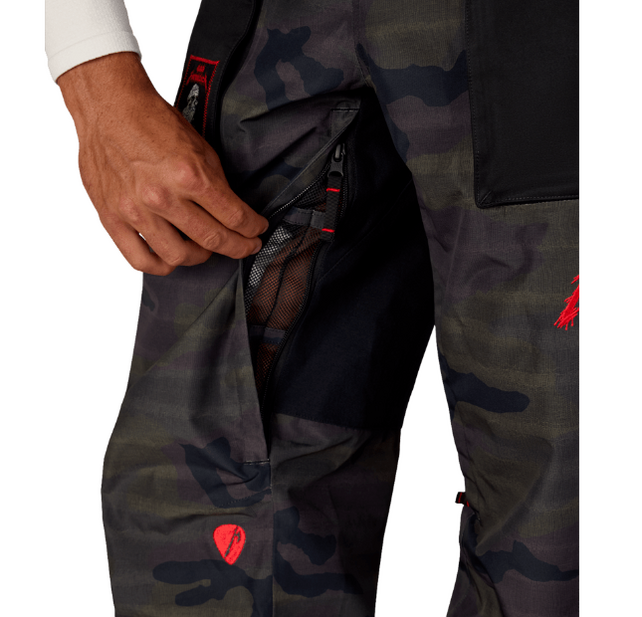 686 Mens Metallica One Shell Pant (26/27) Metallica Camo
