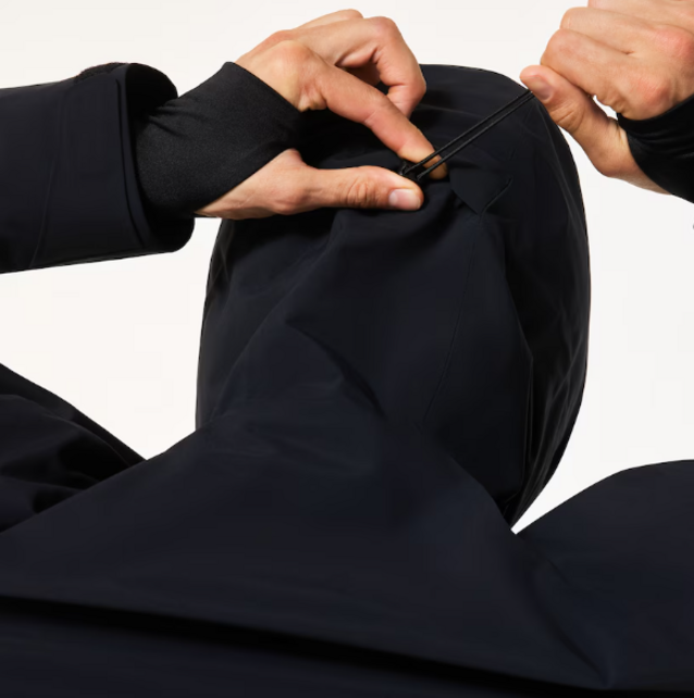 Oakley Canopy Insulated Jacket (26/27) Blackout