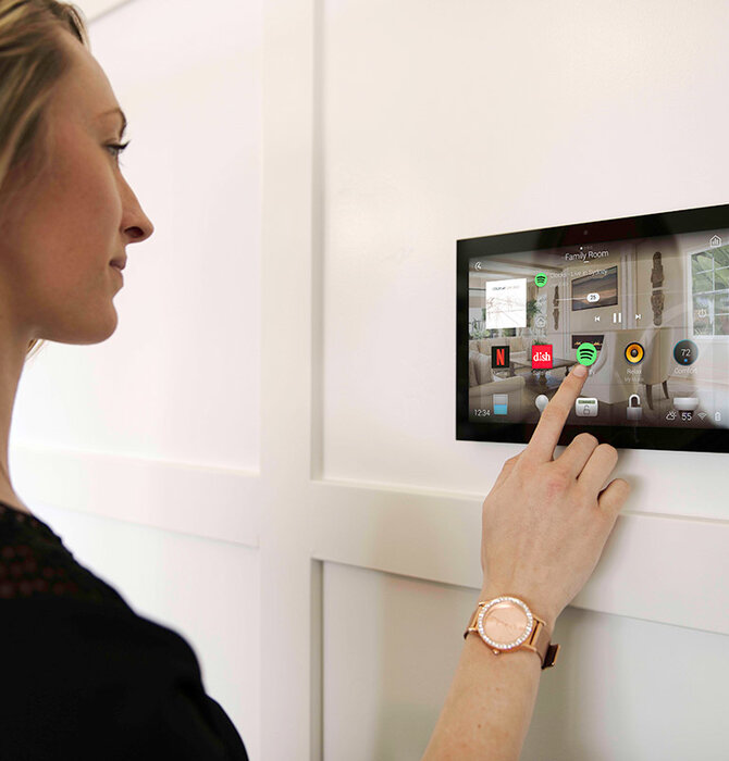 T4 Series  In-Wall Touchscreens
