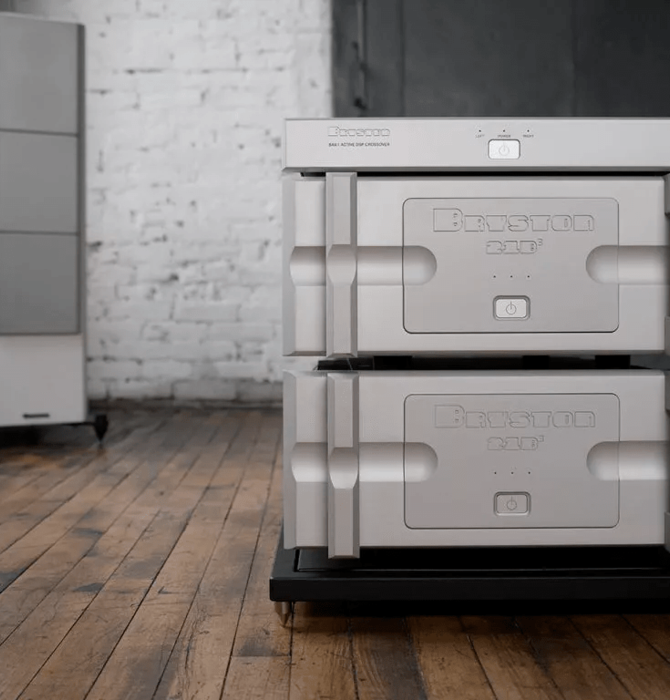 Bryston - 21B³ Asymmetric 3 Channel Class A/B Amplifier