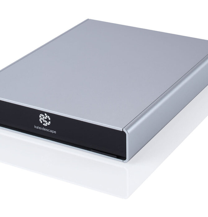 Terra Movie Server with Strato C 4K Ultra HD Player