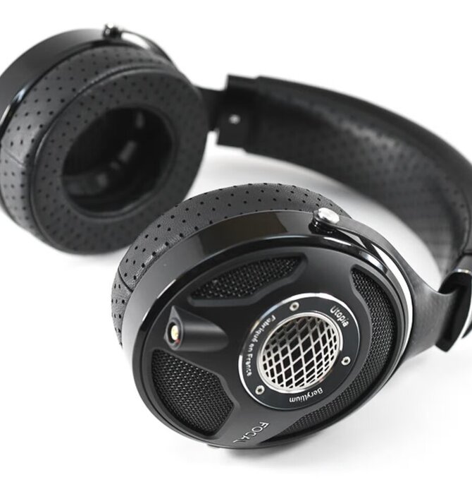 Focal - Utopia 2020 Over-Ear Reference Closed Back Circum-Aural Headphones with Accessories, Showroom Demo in Mint Condition