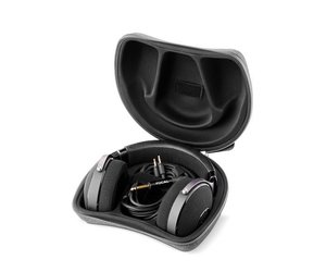 focal-rigid-carrying-case-for-