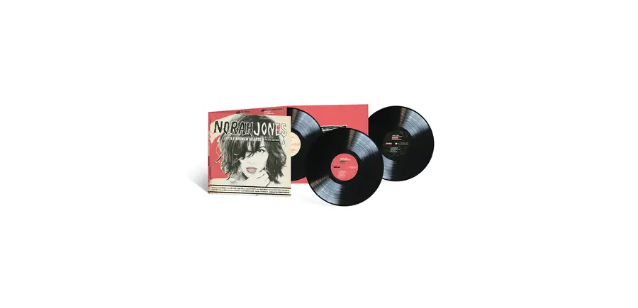 Norah Jones - Little Broken Hearts , Deluxe Edition 3 LP 180 Gram Vinyl ( Blue Note Records )