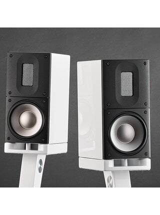 XT1 BookShelf Speaker ( Last Pair ), Showroom Demo in Mint Condition with only 5 hours of Play