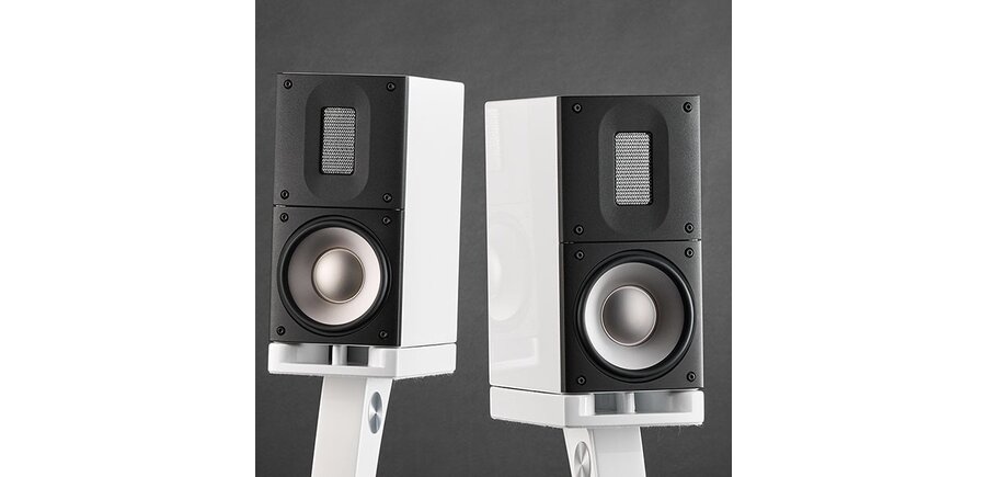 XT1 BookShelf Speaker ( Last Pair ), Showroom Demo in Mint Condition with only 5 hours of Play