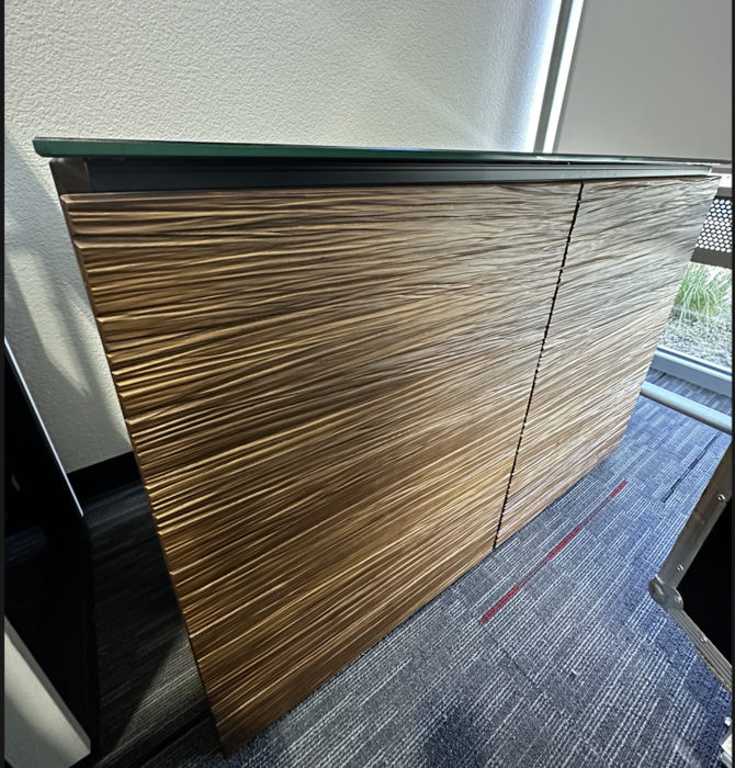 Salamander Design - Denver Walnut 221 Chameleon Collection, Showroom Demo ! Local Pick Up Only!