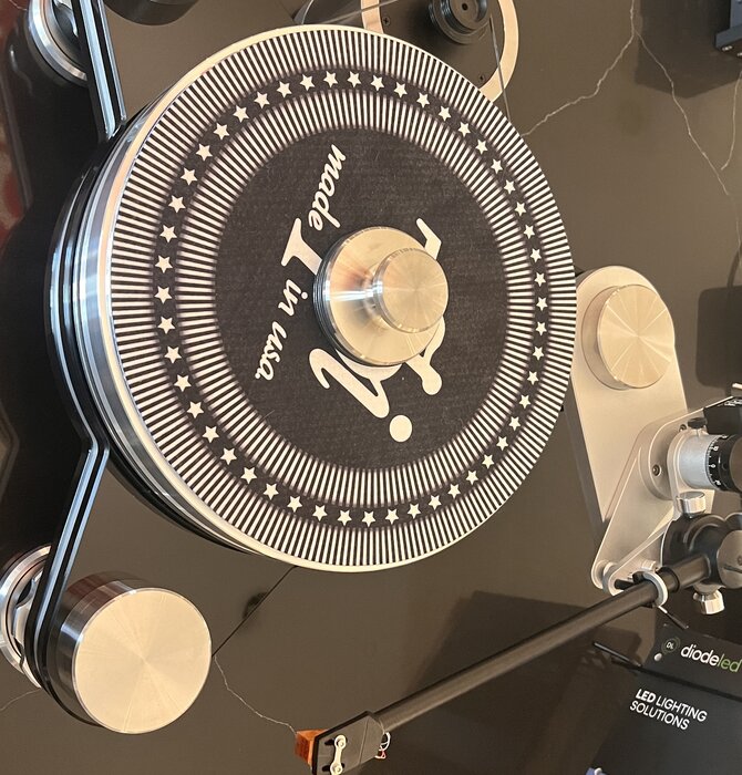 VPI Prime Avenger Reference Turntable Used In Excellent Condition