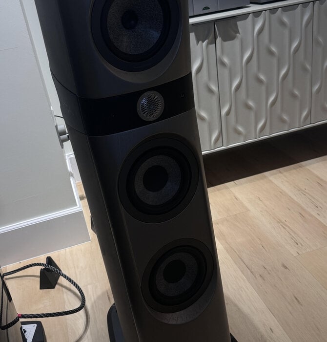 Focal Naim 10th Anniversary Edition  Sopra N°2, NDX 2, NAC 282, NAP 250DR & Power Supplies