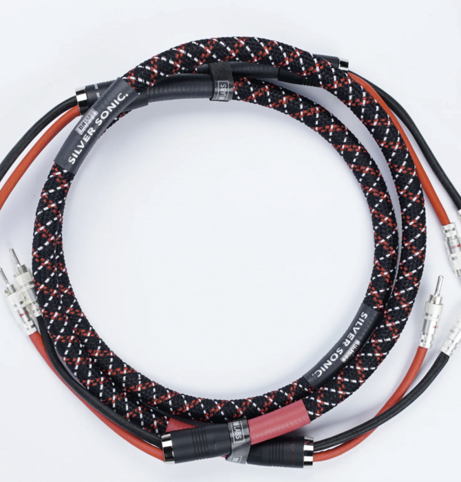 DH Labs -  Deity  , Solid Silver 4ft Speaker Cable with  Locking Silver Banana Plugs , Showroom Demo