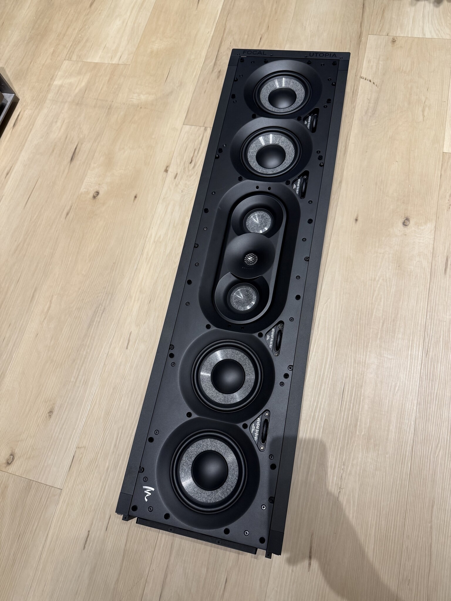 Focal - 1000 IWLCR Utopia In-wall Speaker, Showroom Demo - AV