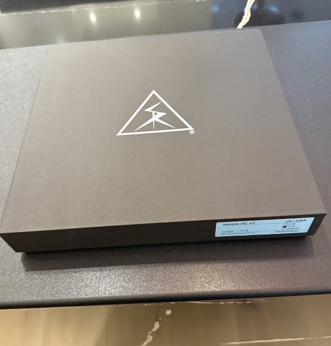 Shunyata Research - Venom HC V1 , 1.75 meter  C19 Power Cord , 20 AMP ( Brand New ! Discontinued model !