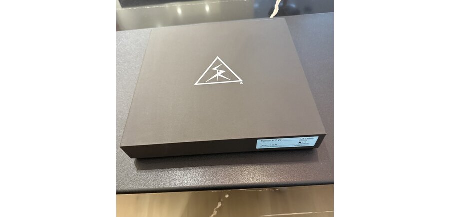 Shunyata Research - Venom HC V1 , 1.75 meter  C19 Power Cord , 20 AMP ( Brand New ! Discontinued model !