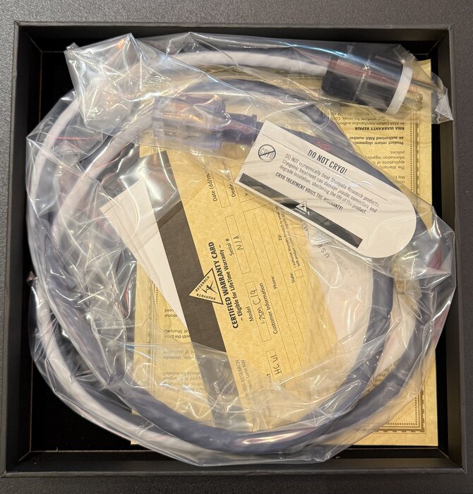 Shunyata Research - Venom HC V1 , 1.75 meter  C19 Power Cord , 20 AMP ( Brand New ! Discontinued model !