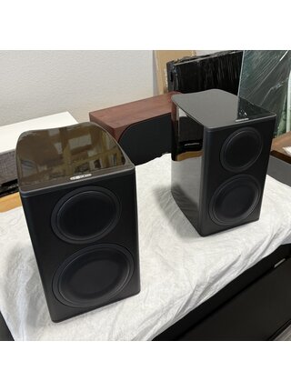 Monitor Audio Platinum PL100 II , Piano Black Gloss Lacquer Showroom Demo in Mint Condition