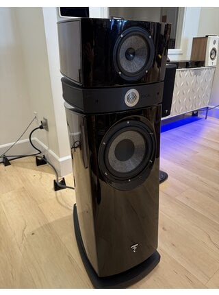 Focal Scala Utopia EVO Dark Walnut , Showroom Demo in Mint Condition, Sold Each